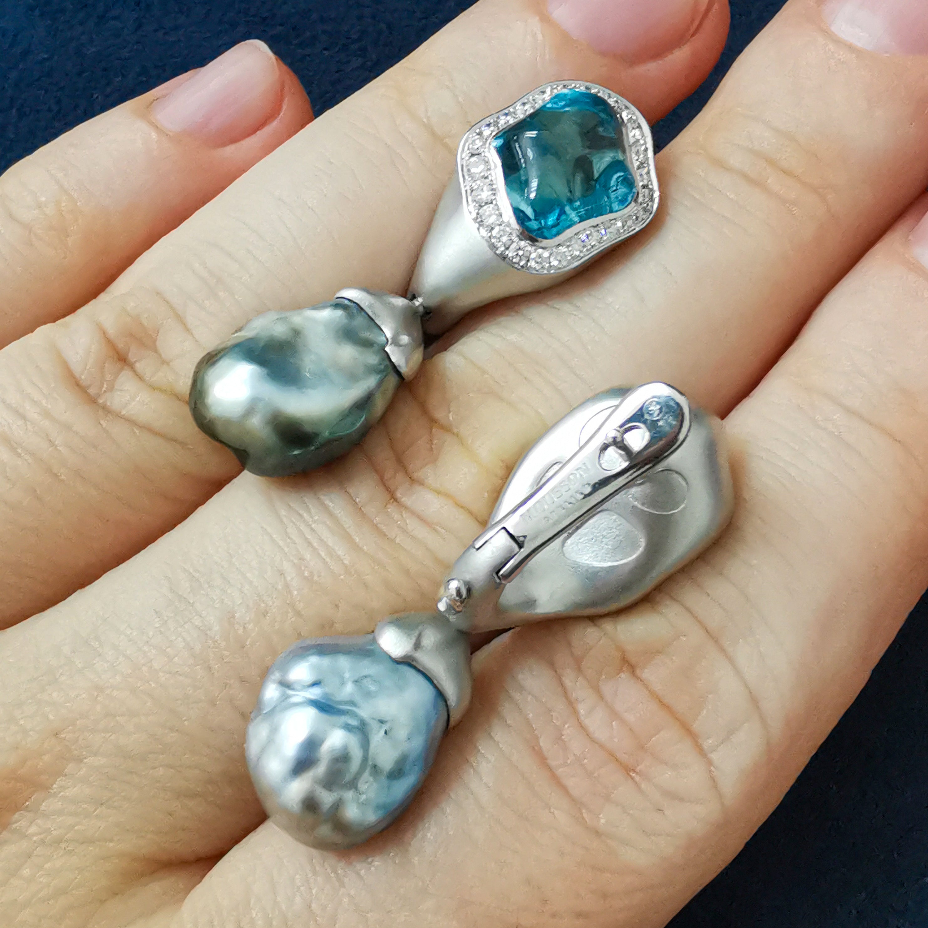 E 0030-4/1 18K White Gold, Aquamarine, Keshi Pearl, Diamonds Earrings