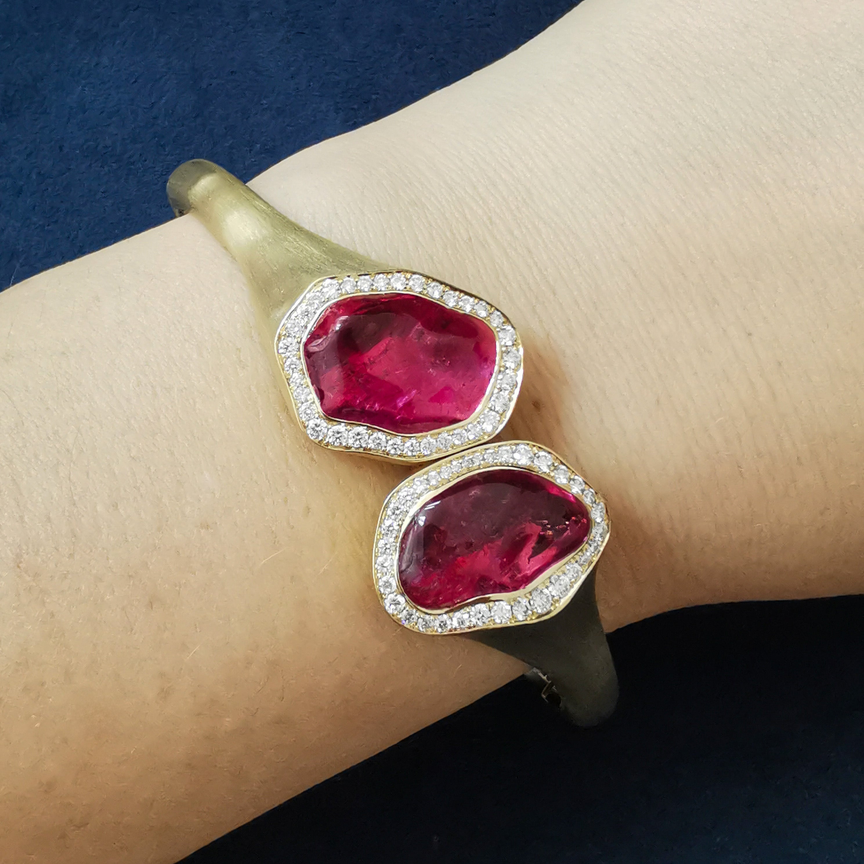Rubellite, Diamonds 18K Yellow Gold Bracelet, Br 0030-47/1