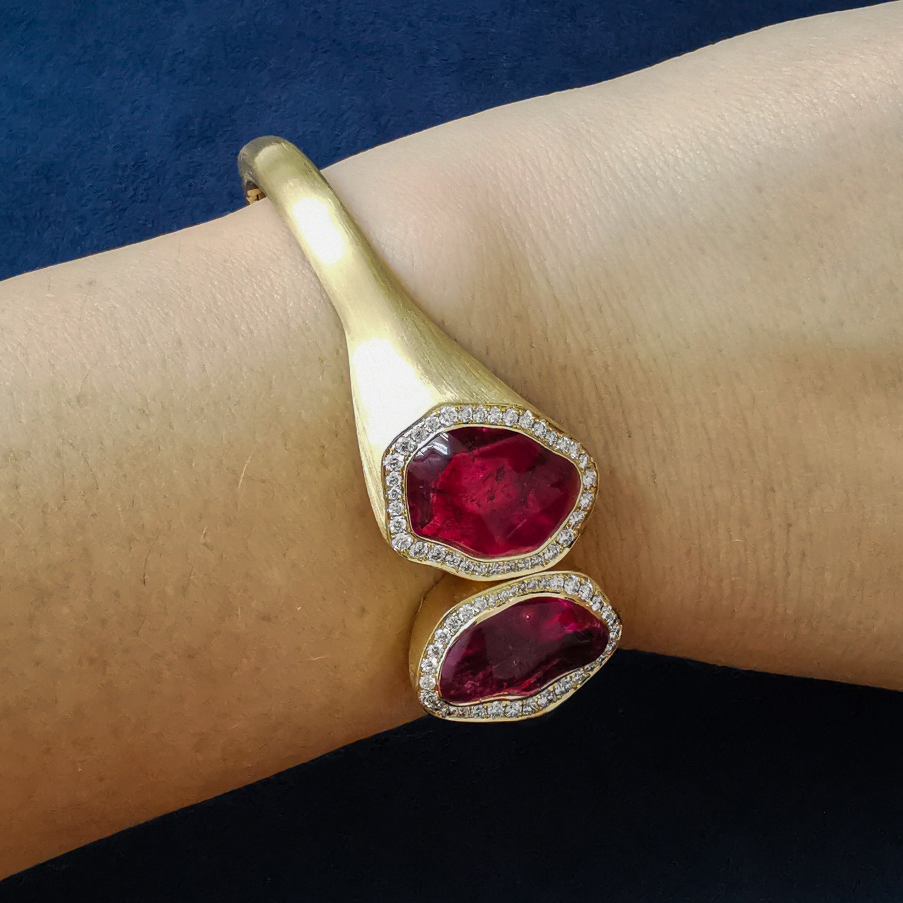 Rubellite, Diamonds 18K Yellow Gold Bracelet, Br 0030-47/1