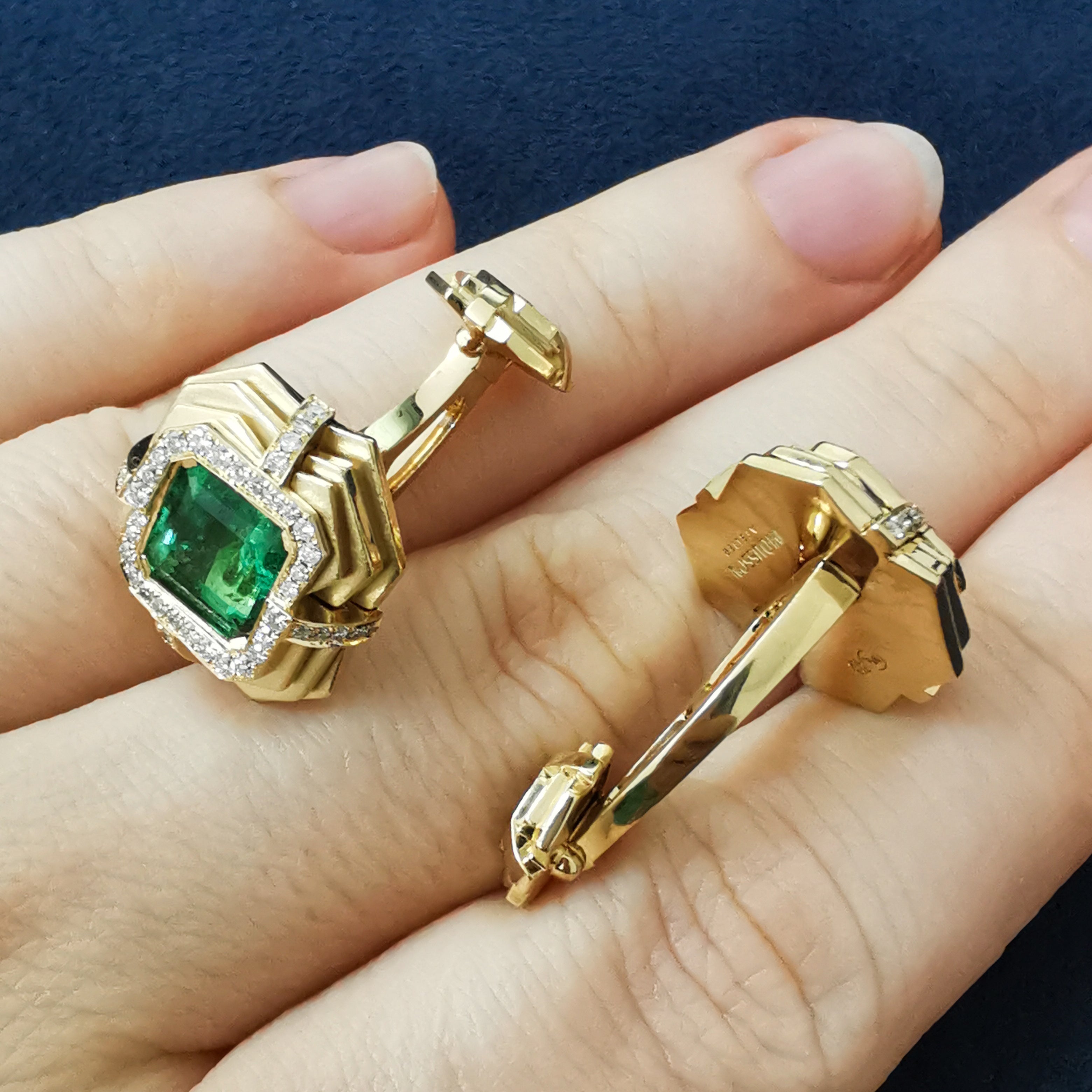 Emerald, Diamonds 18K Yellow Gold Cufflinks, C 0268-0