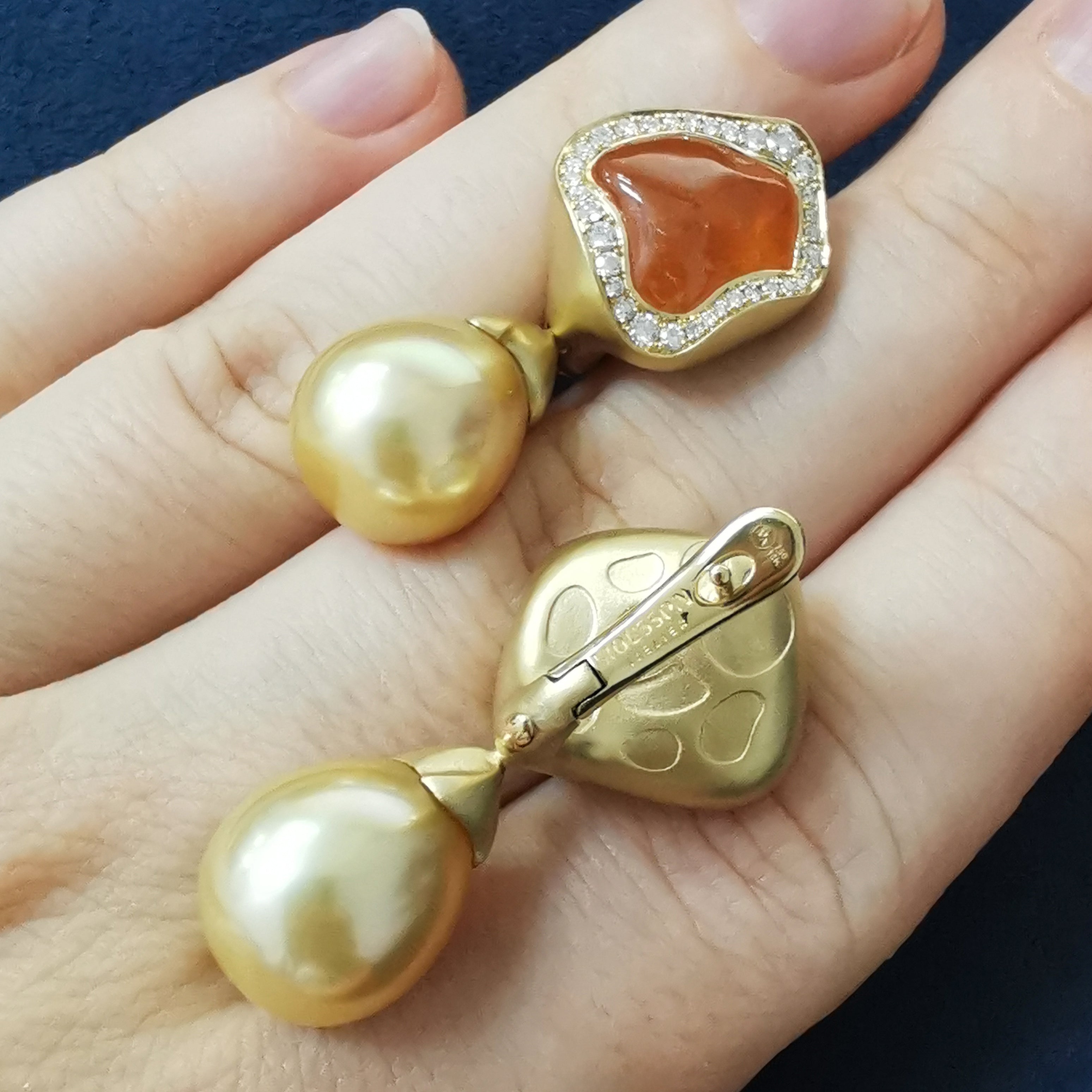 E 0030-84/1 18K Yellow Gold, Spessartine, Golden Sea Pearl, Diamonds Earrings