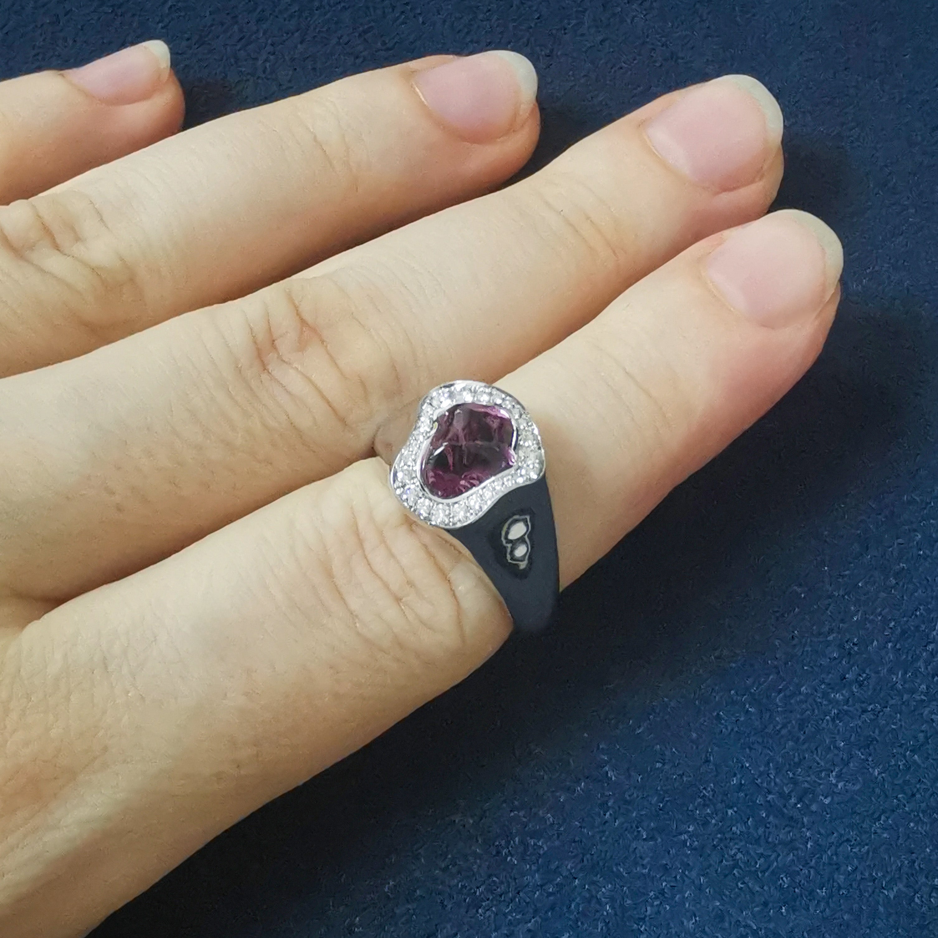 Spinel, Diamonds 18K White Gold Ring, R 0033-2/1