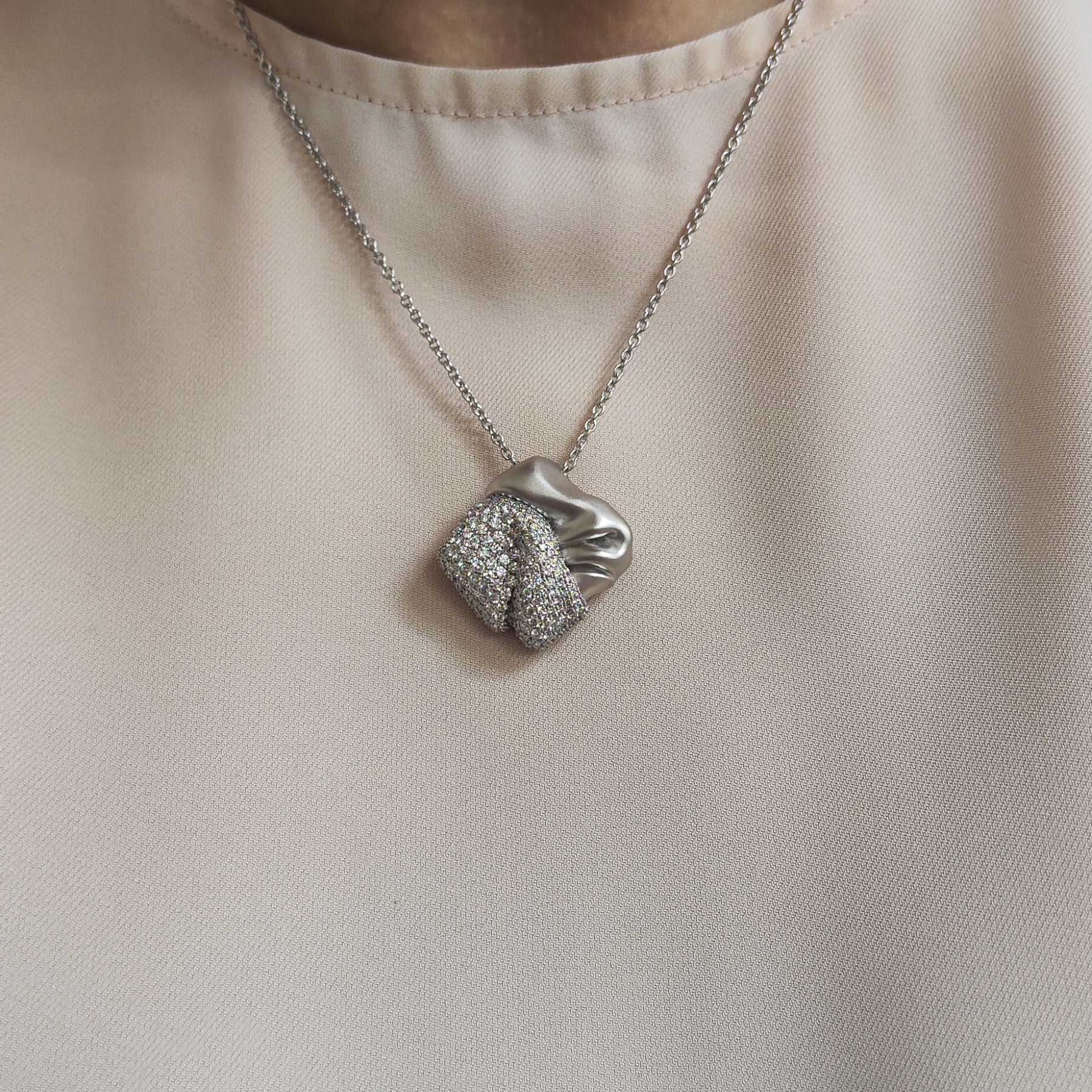 Diamonds 18K White Matte Gold Pendant, P 0132-1