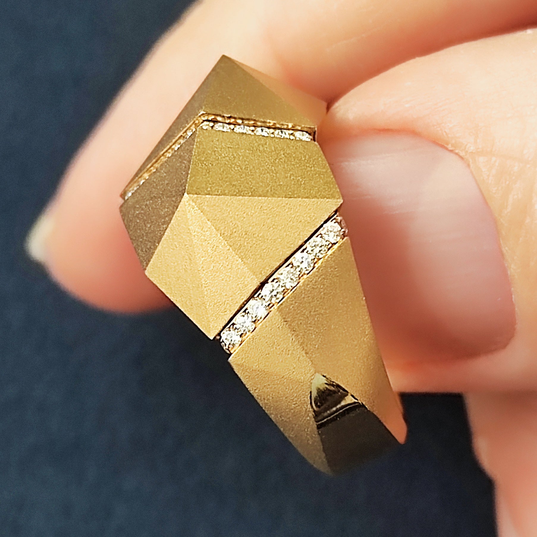 Diamonds 18K Yellow Gold Ring, R 0191-2