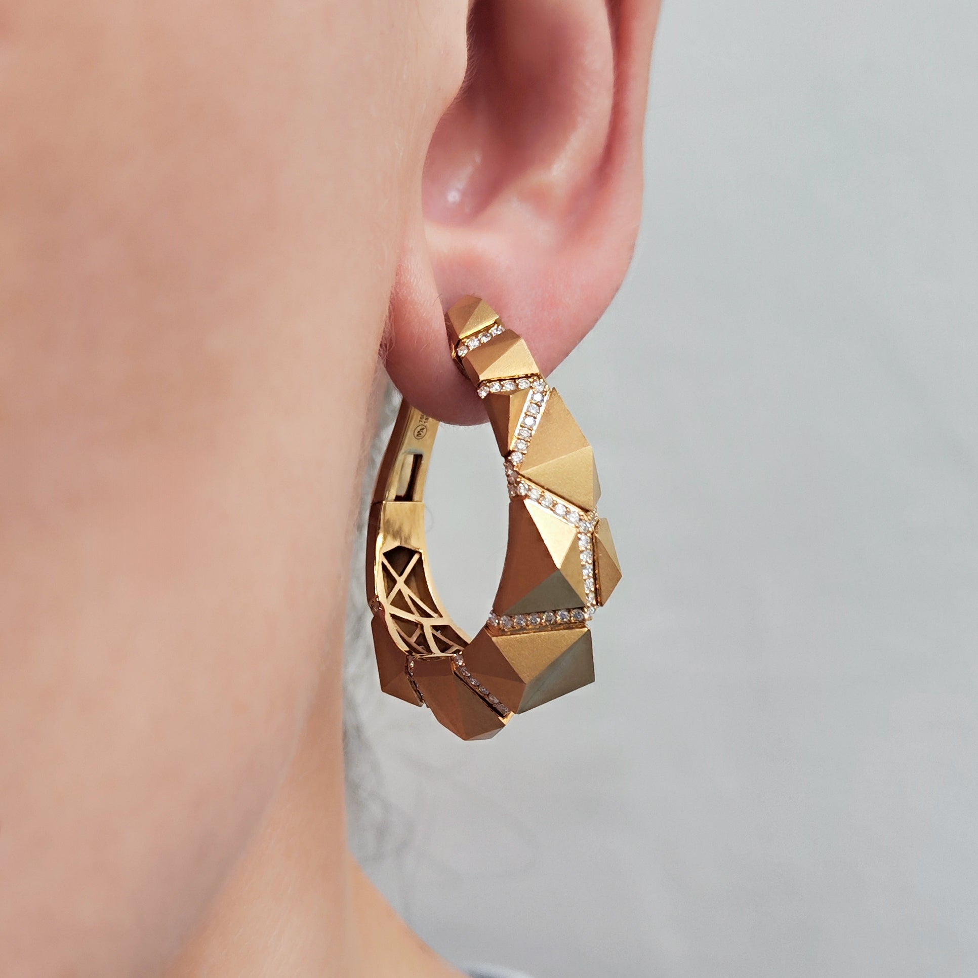 Diamonds 18K Yellow Gold Earrings, E 0191-5