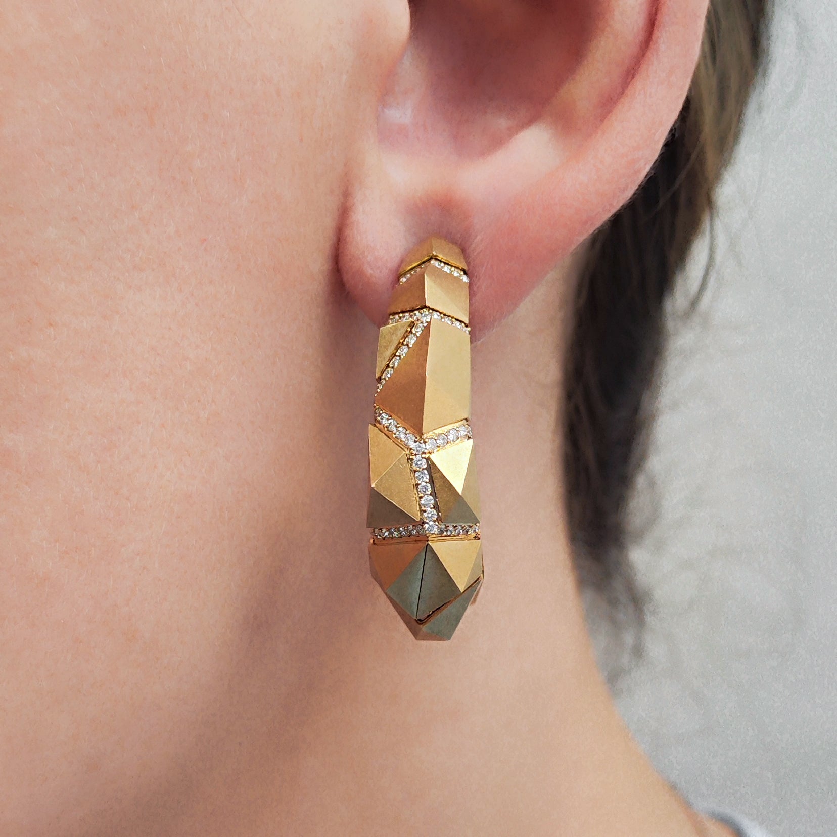 Diamonds 18K Yellow Gold Earrings, E 0191-5