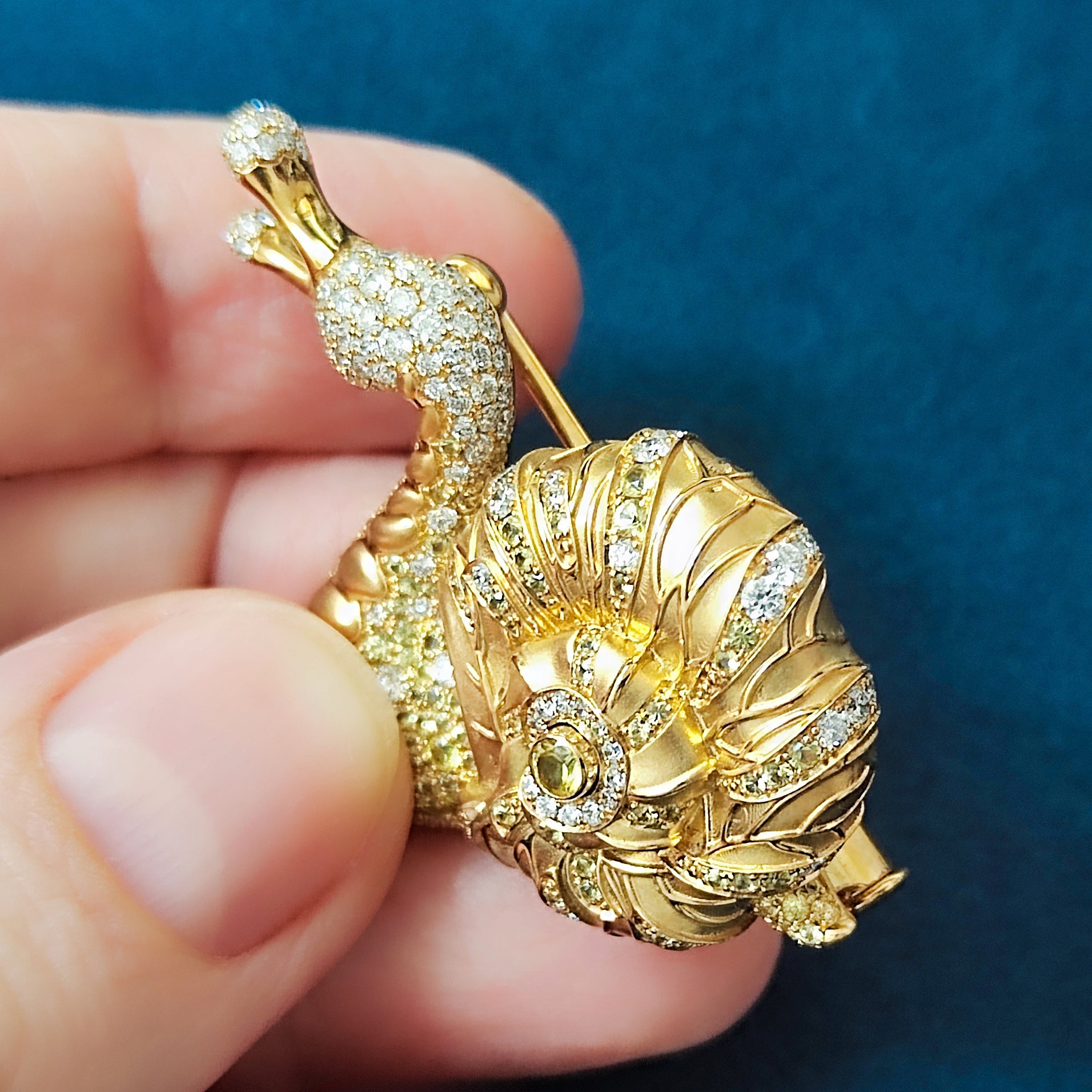 18K Yellow Gold, Yellow Sapphires, Diamonds Snail Brooch, Brs 0166-0