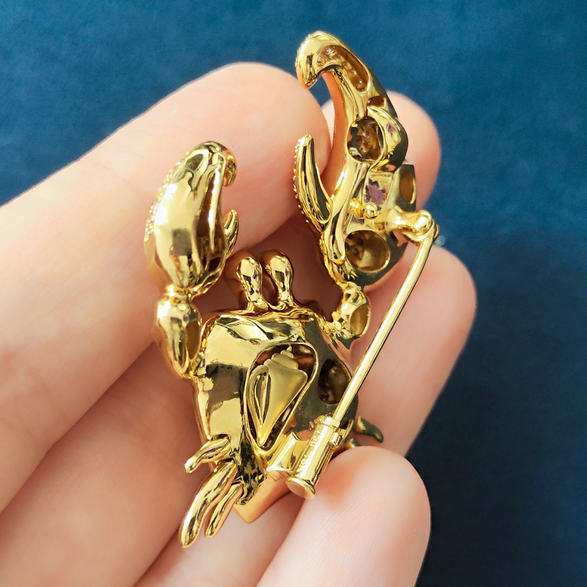 Champagne Diamonds, Tourmaline 18K Yellow Gold Crab Brooch, Brs 0247-0
