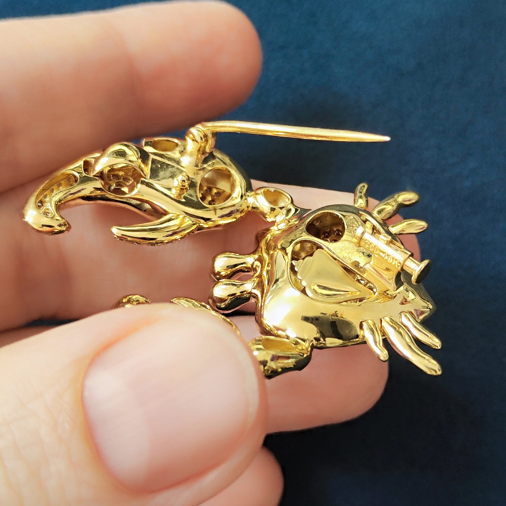 Champagne Diamonds, Tourmaline 18K Yellow Gold Crab Brooch, Brs 0247-0