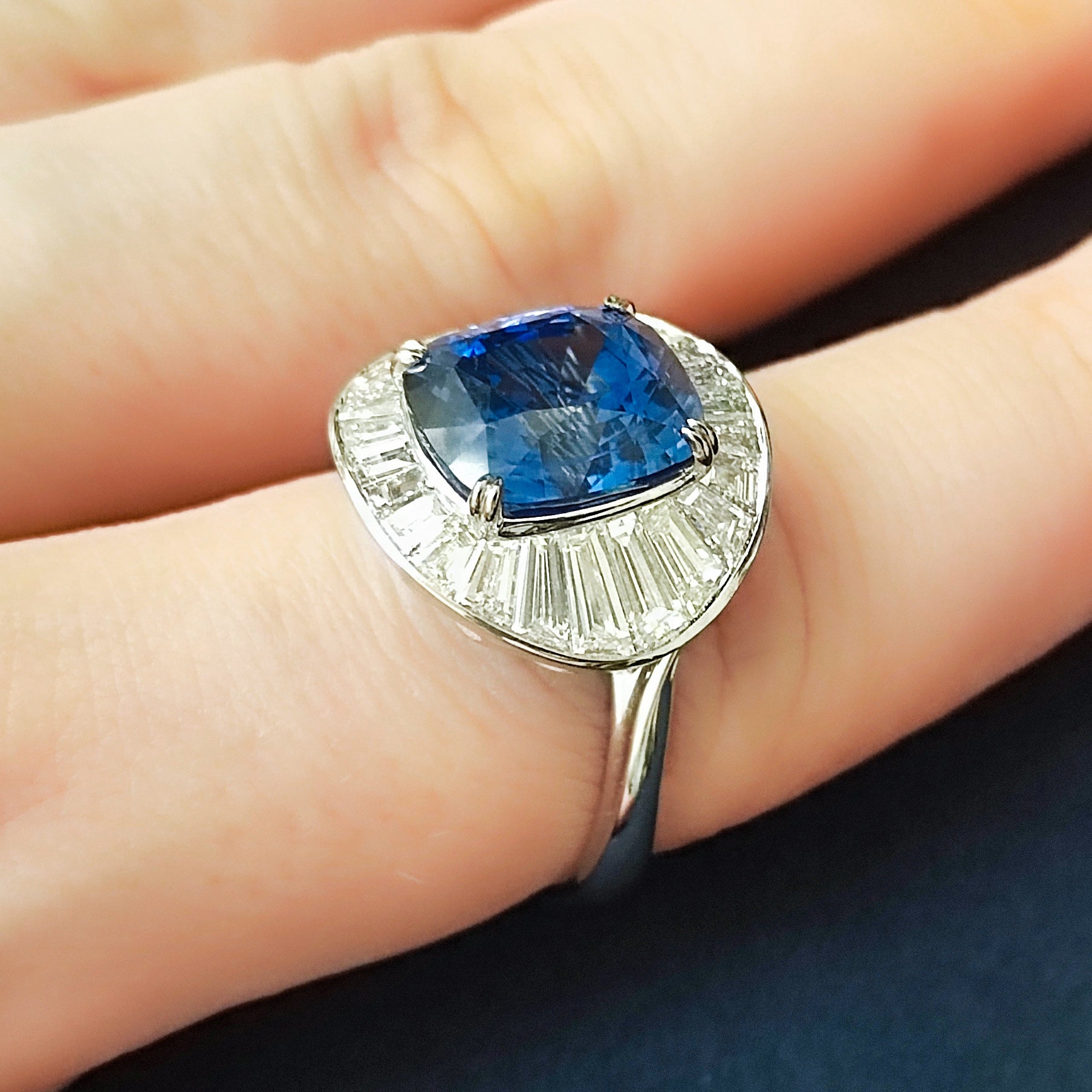 SSEF Certified Blue Sapphire, Diamonds 18K White Gold Ring, R 0219-1