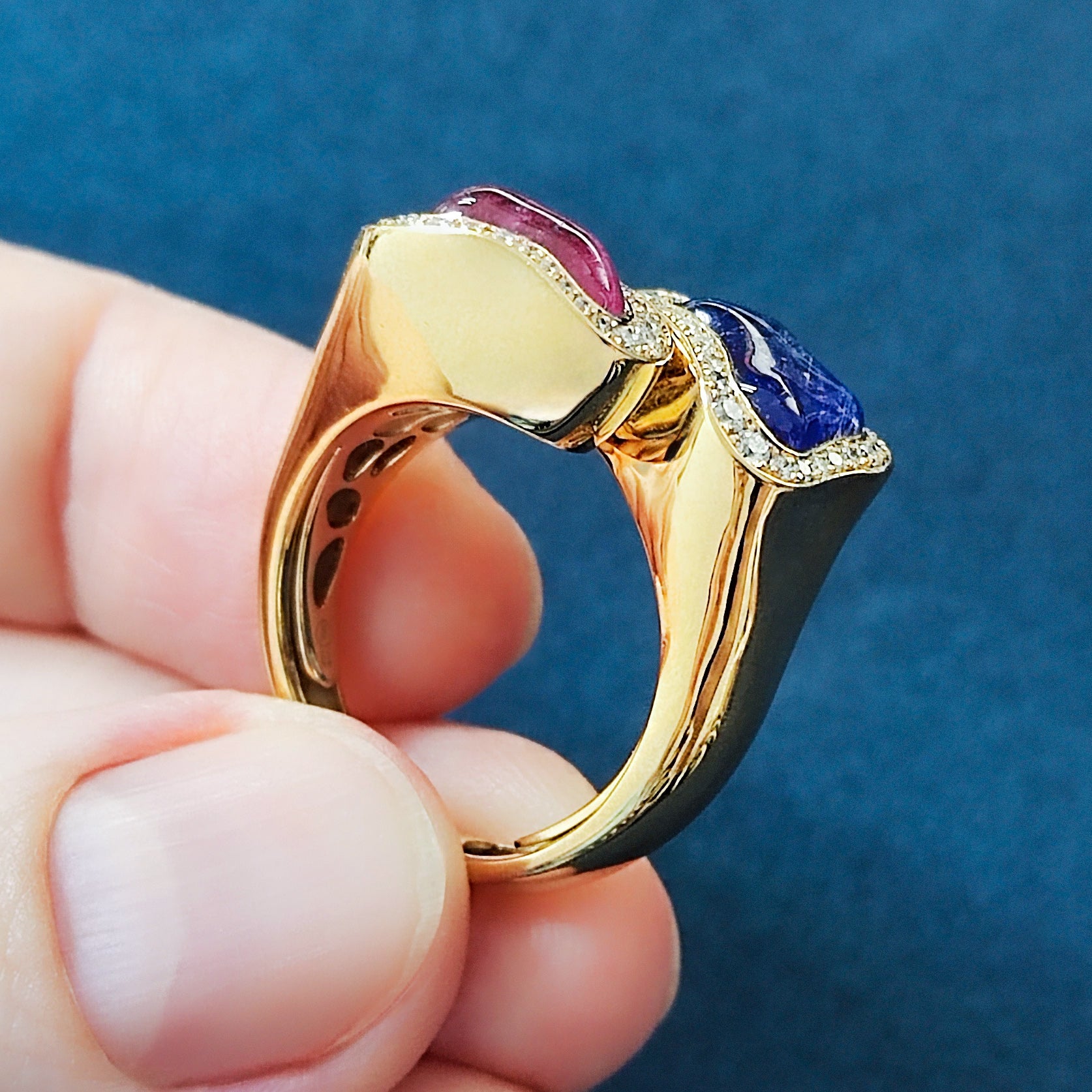 Rubellite, Tanzanite and Diamonds 18K Yellow Gold Ring, R 0030-88/1