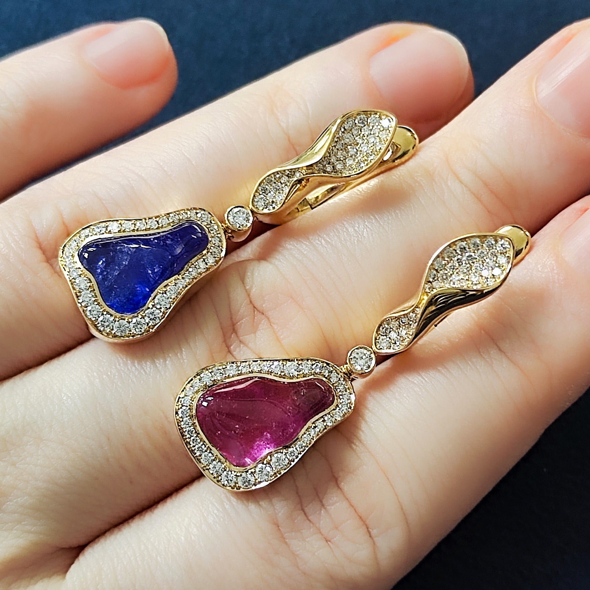 Rubellite, Tanzanite and Diamonds 18K Yellow Gold Earrings, E 0030-88/1