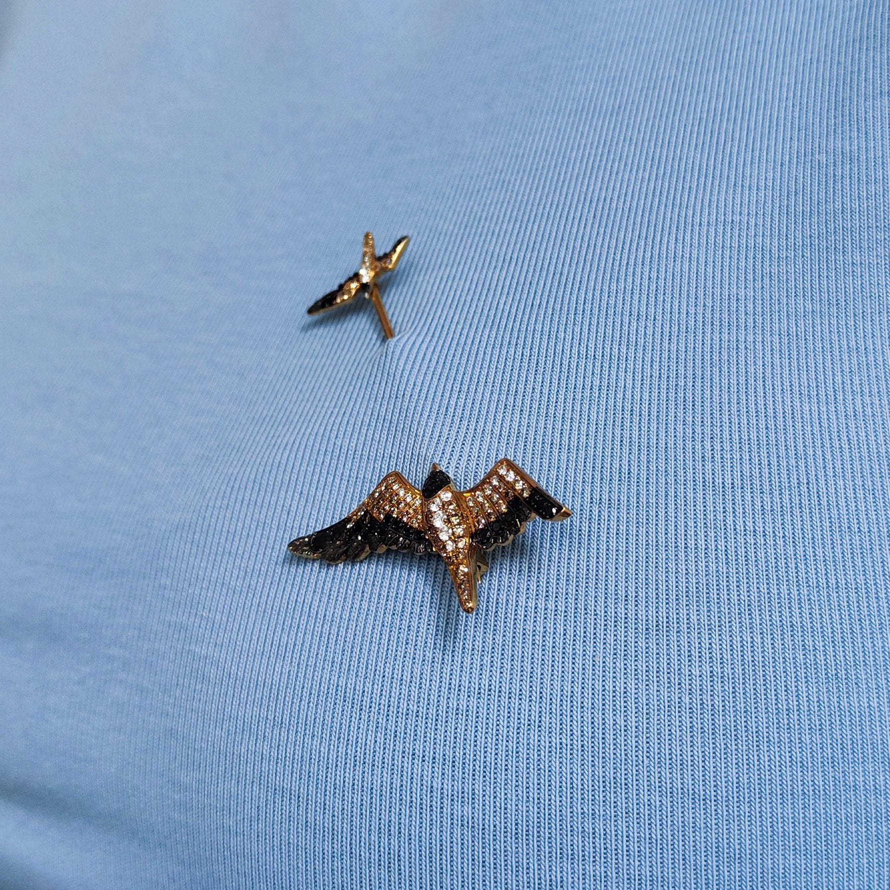 18K Yellow Gold, Champagne and Black Diamonds Pin, Brs 0294-0