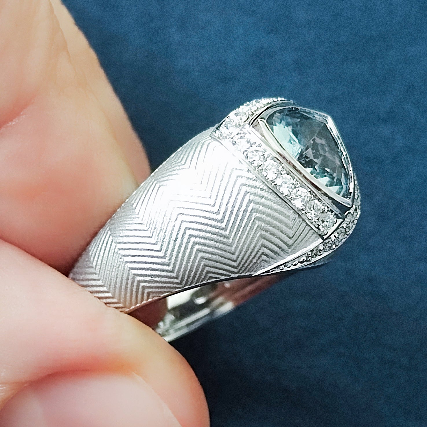 Aquamarine, Diamonds 18K White Gold Ring, R 0086-0