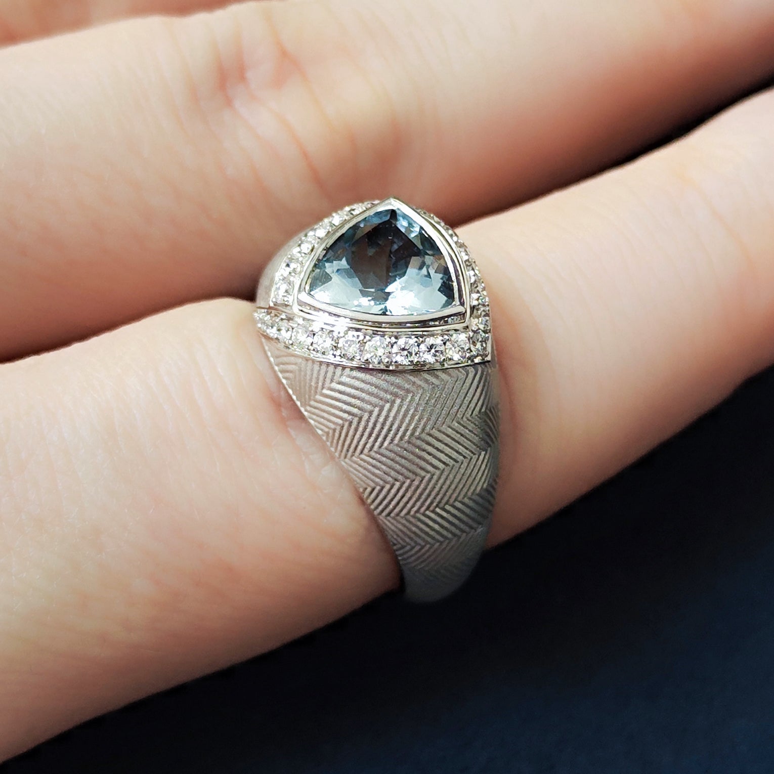Aquamarine, Diamonds 18K White Gold Ring, R 0086-0