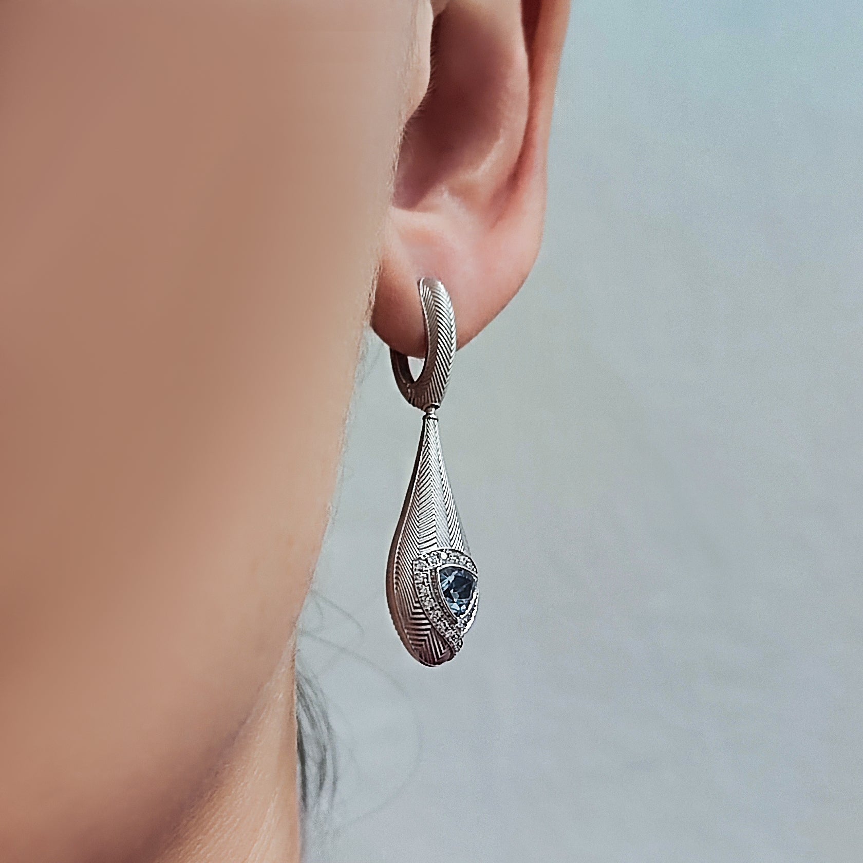 Aquamarine, Diamonds 18K White Gold Earrings, E 0086-1