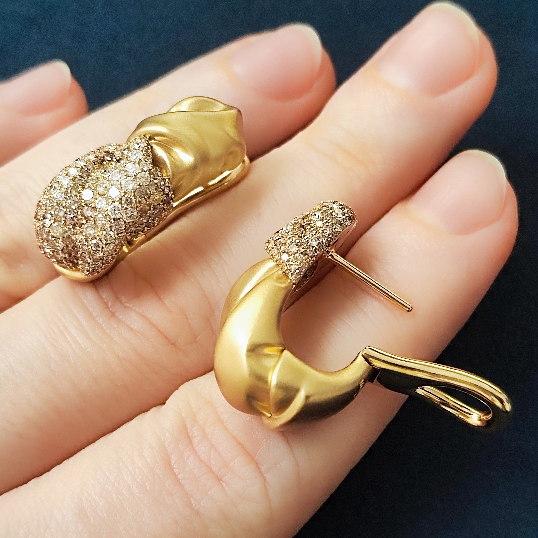 Champagne and White Diamonds 18K Yellow Gold Earrings, E 0132-5