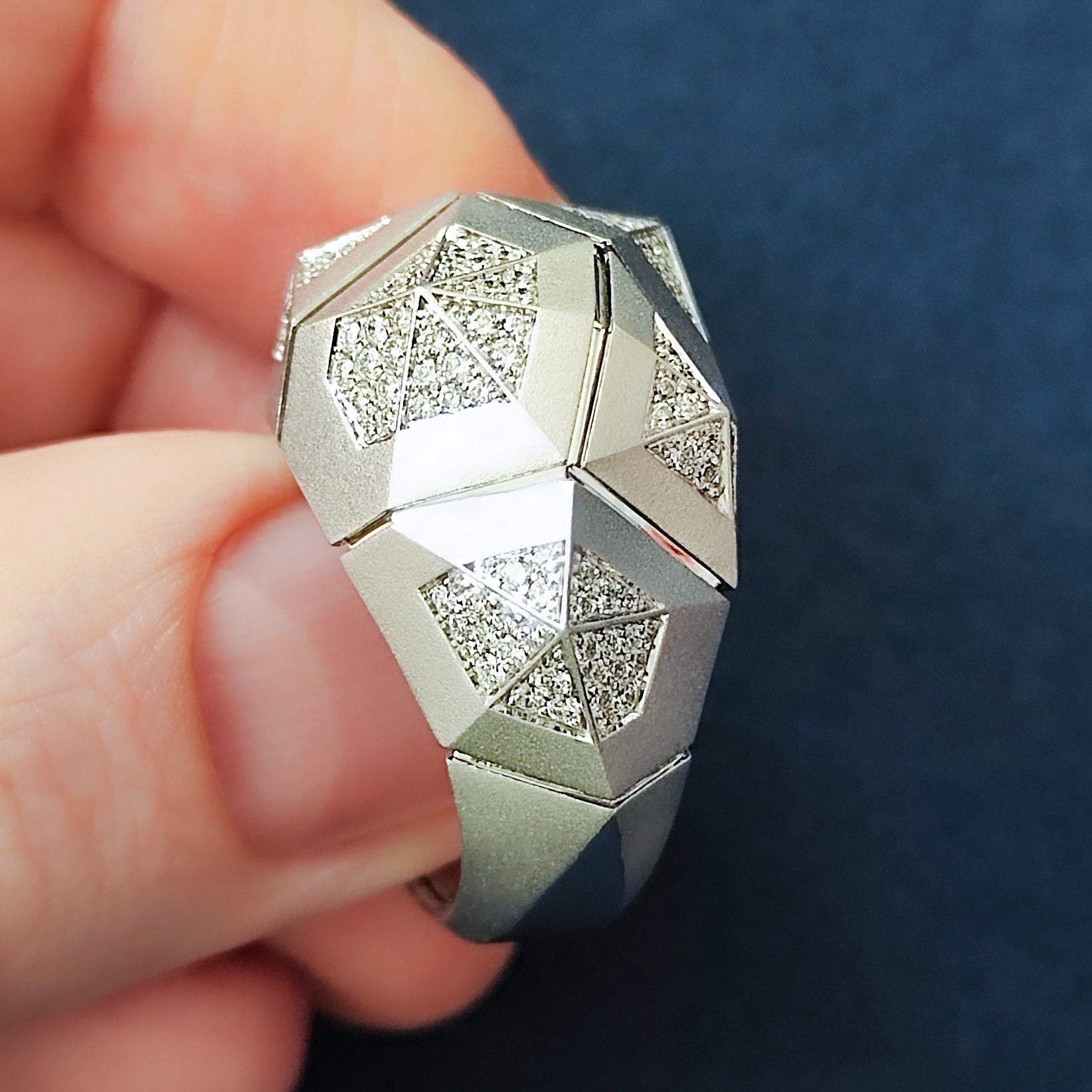 Diamonds 18K White Gold Ring, R 0191-1