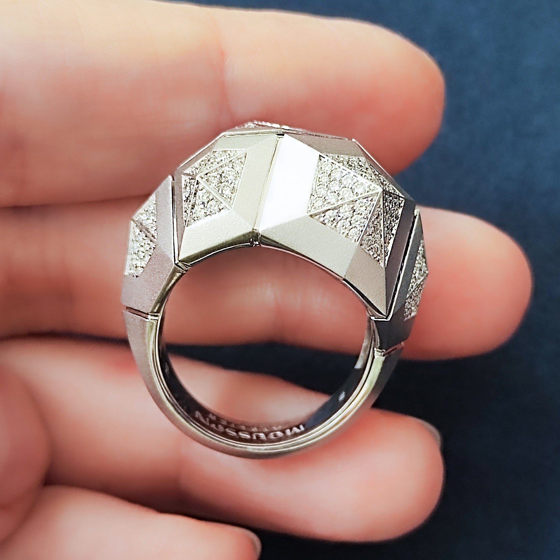 Diamonds 18K White Gold Ring, R 0191-1