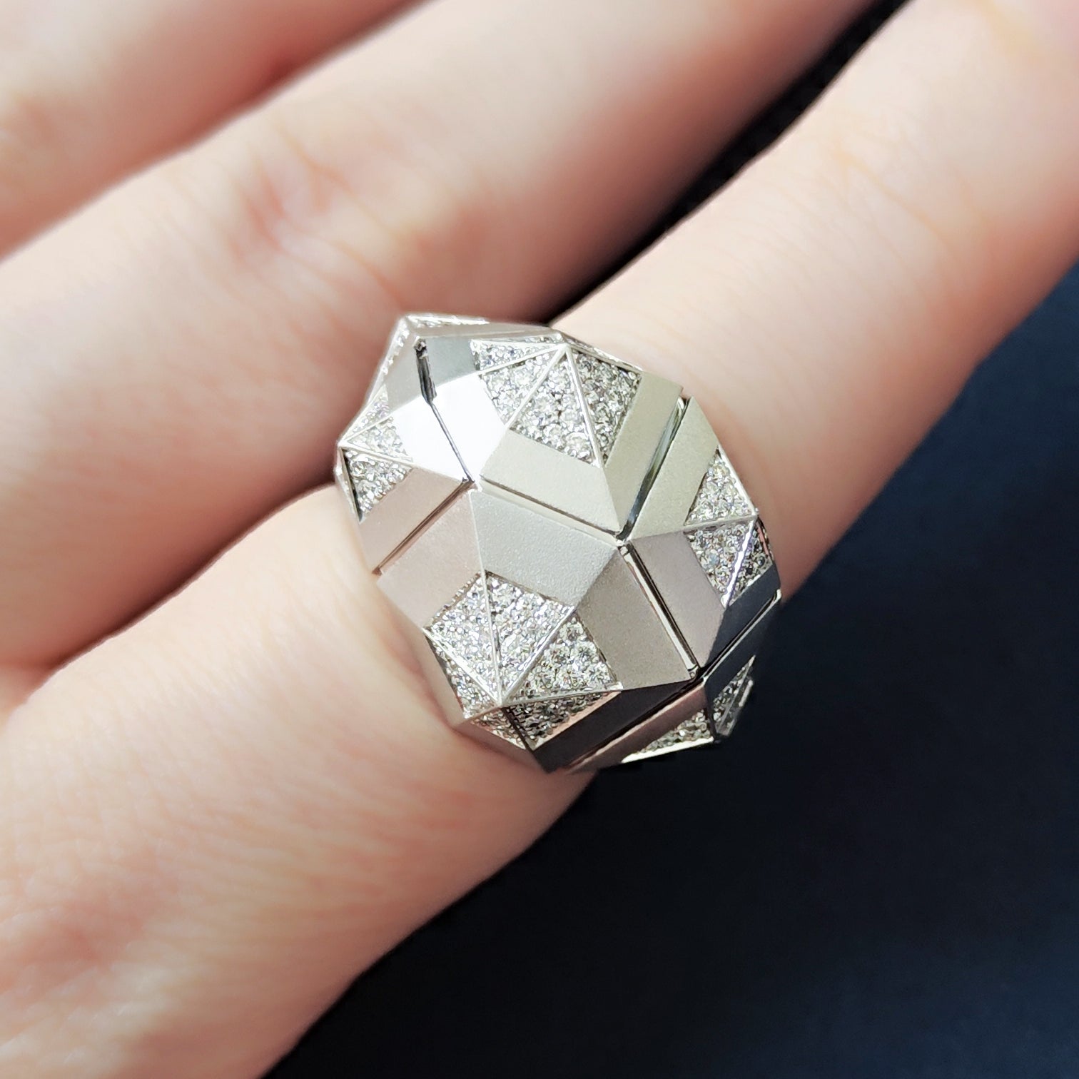 Diamonds 18K White Gold Ring, R 0191-1