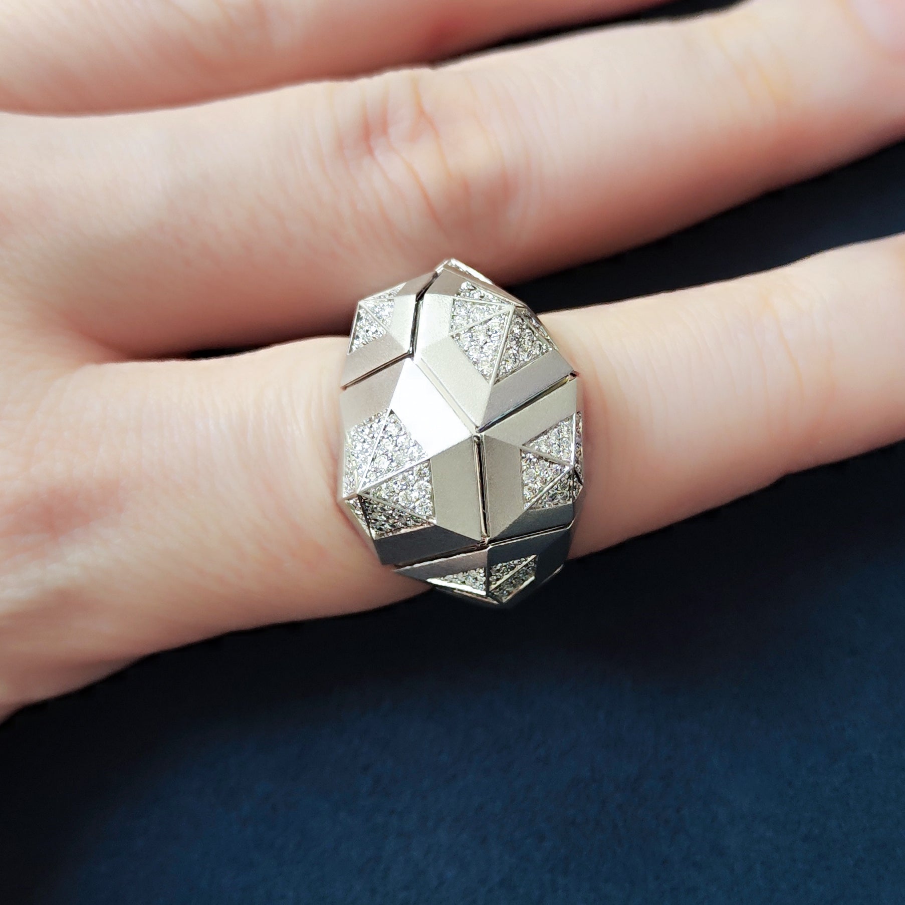 Diamonds 18K White Gold Ring, R 0191-1