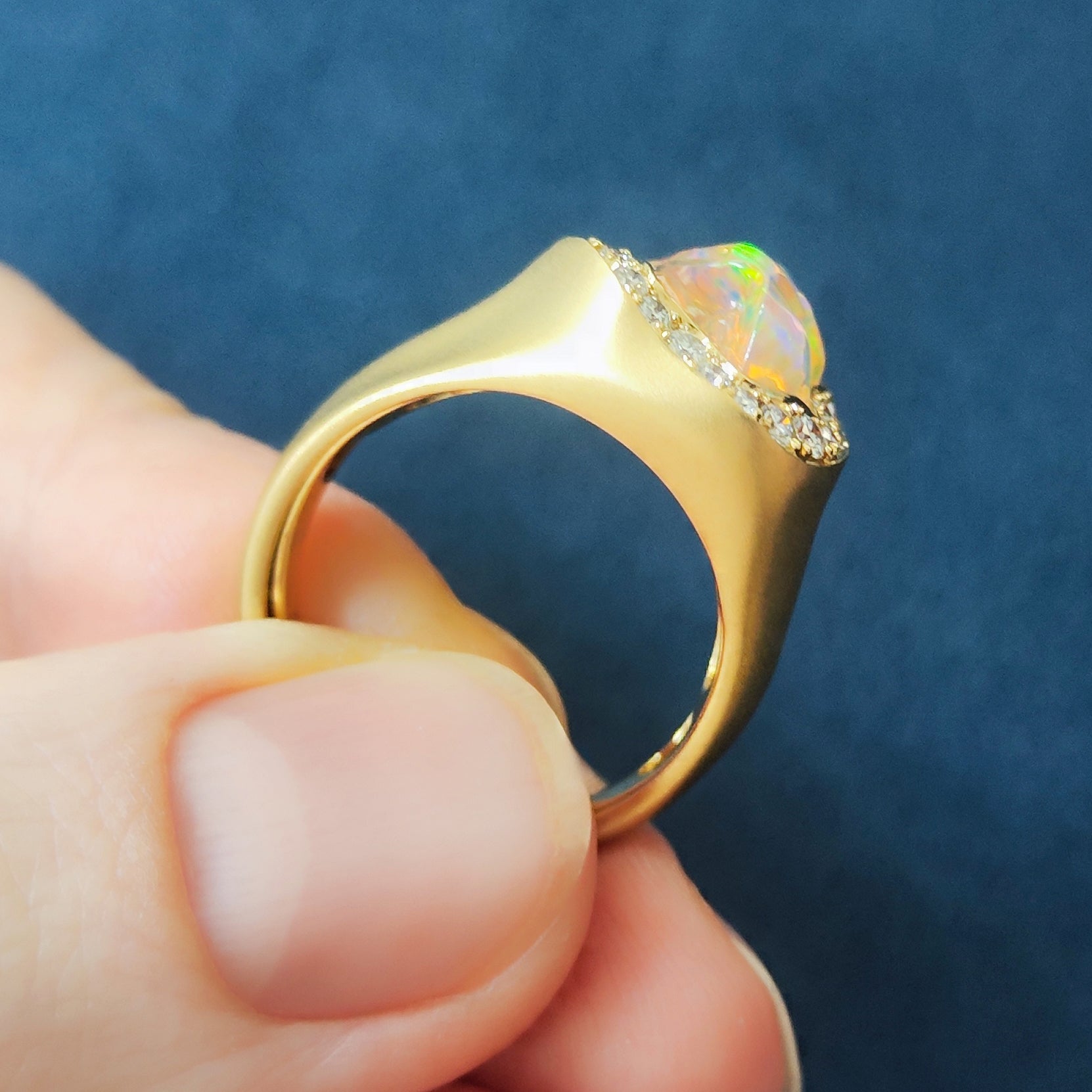 Mexican Fire Opal, Diamonds 18K Yellow Gold, Ring, R 0029-58/1