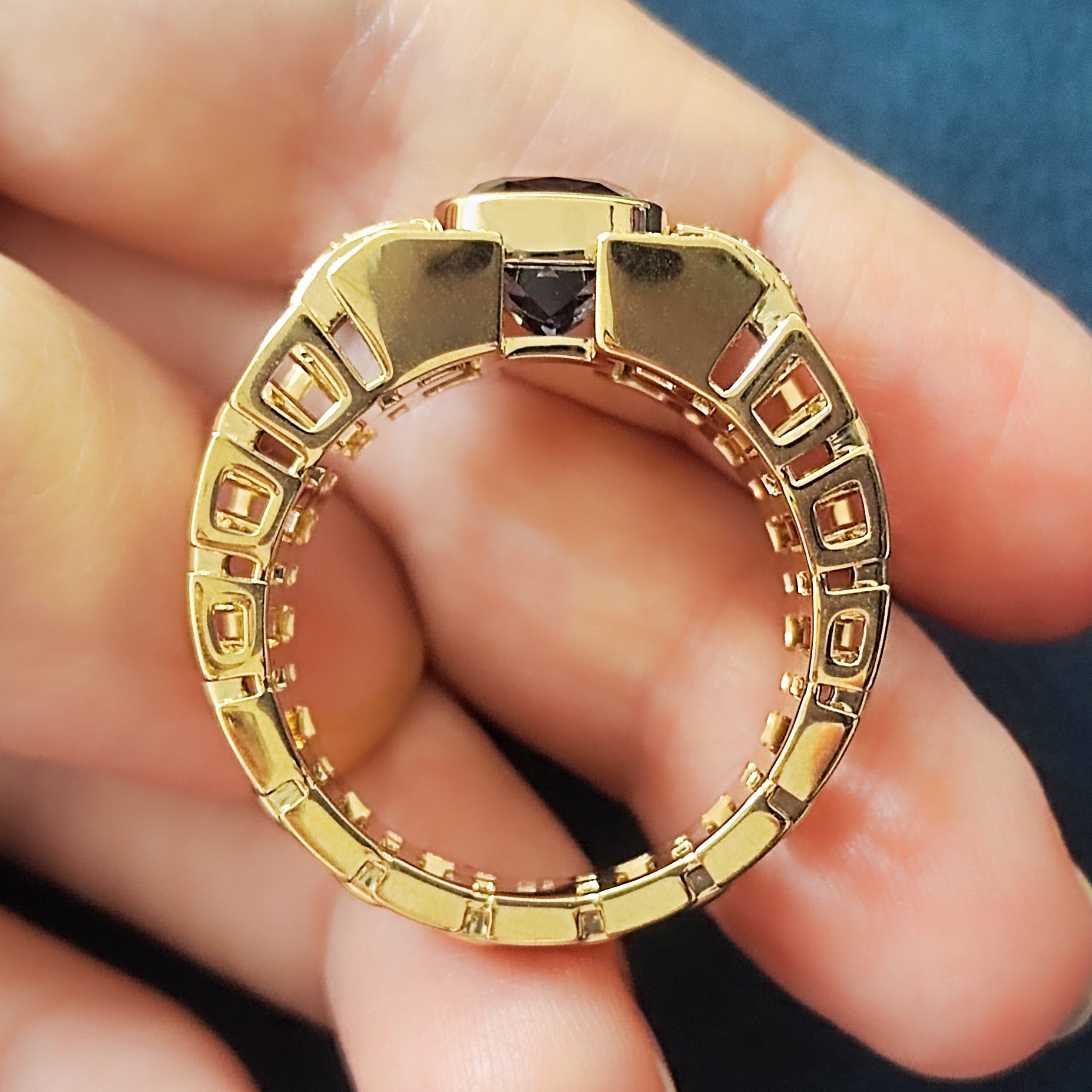Tanzanite, Diamonds, 18K Yellow Gold, Men Ring, R 0273-0