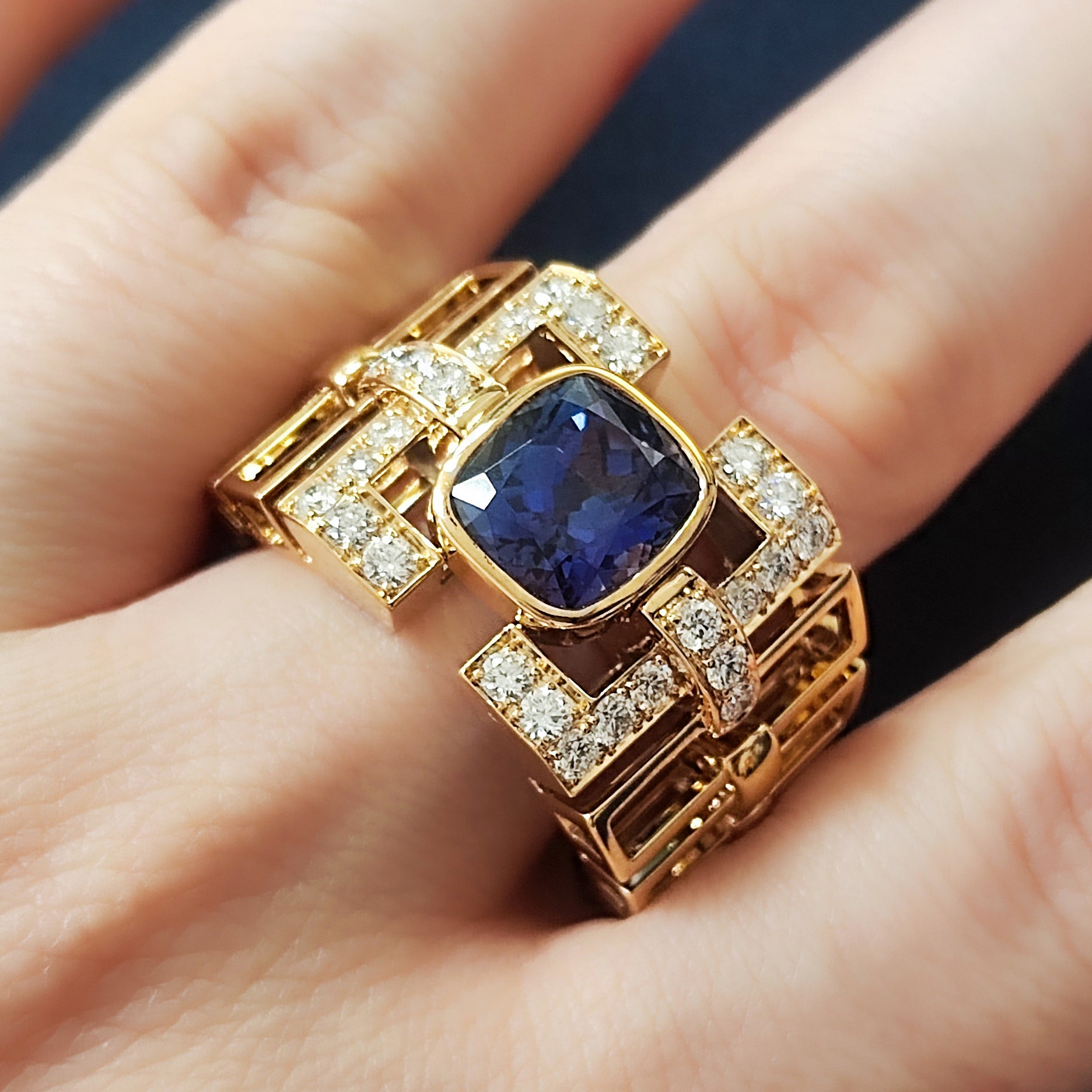 Tanzanite, Diamonds, 18K Yellow Gold, Men Ring, R 0273-0