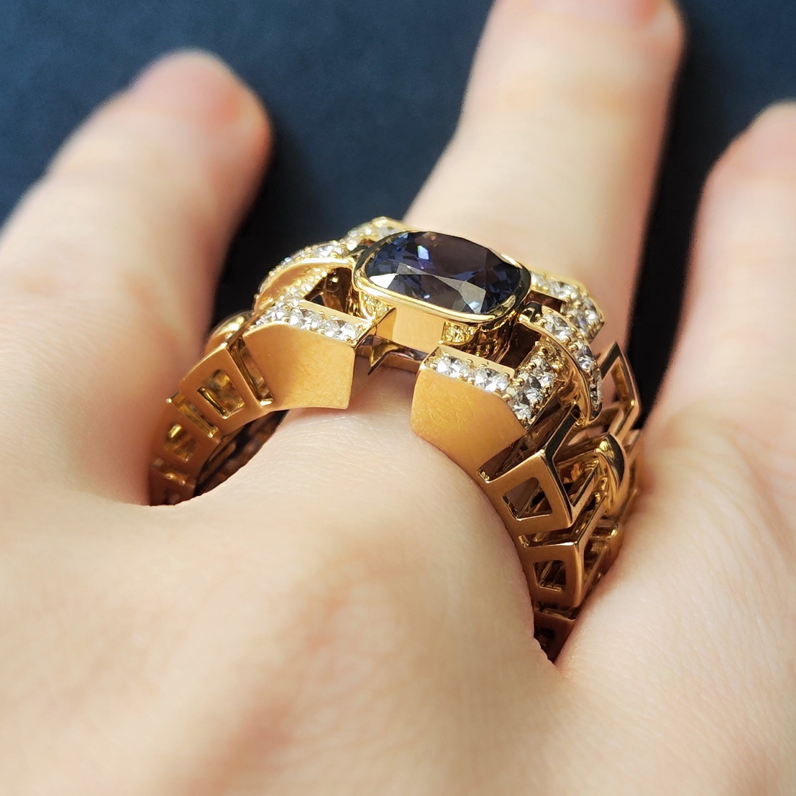 Tanzanite, Diamonds, 18K Yellow Gold, Men Ring, R 0273-0