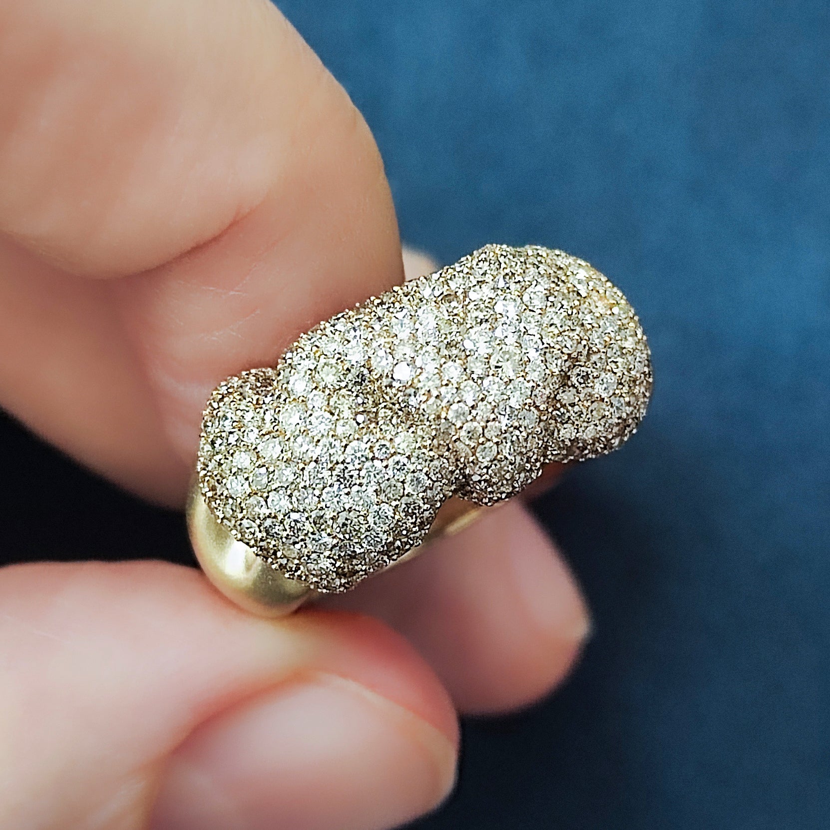 White and Champagne Diamonds 18K Yellow Gold Ring, R 0132-3