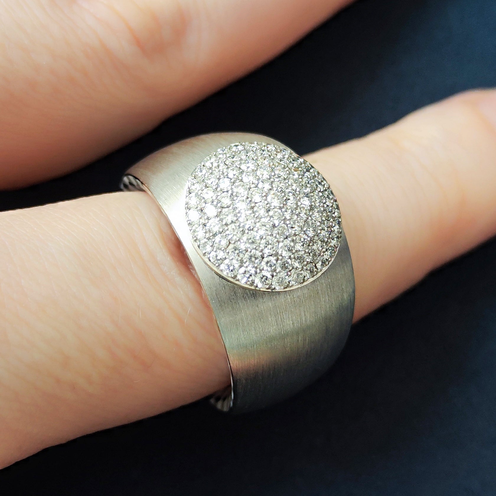 Diamonds, Enamel 18K White Gold Ring, R 0178-70