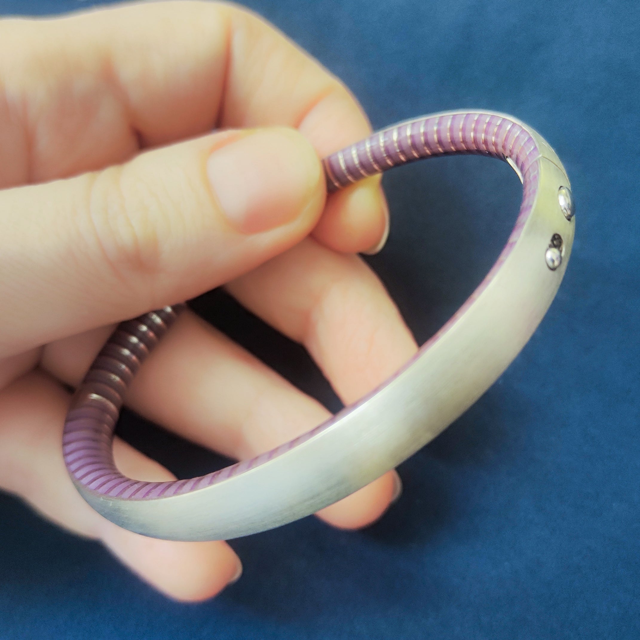 Enamel, 18K White Gold Bangle, Br 0177-41