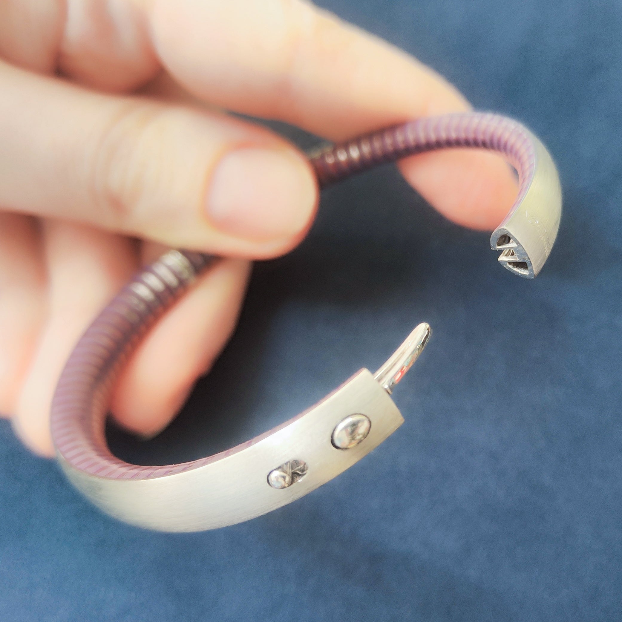 Enamel, 18K White Gold Bangle, Br 0177-41