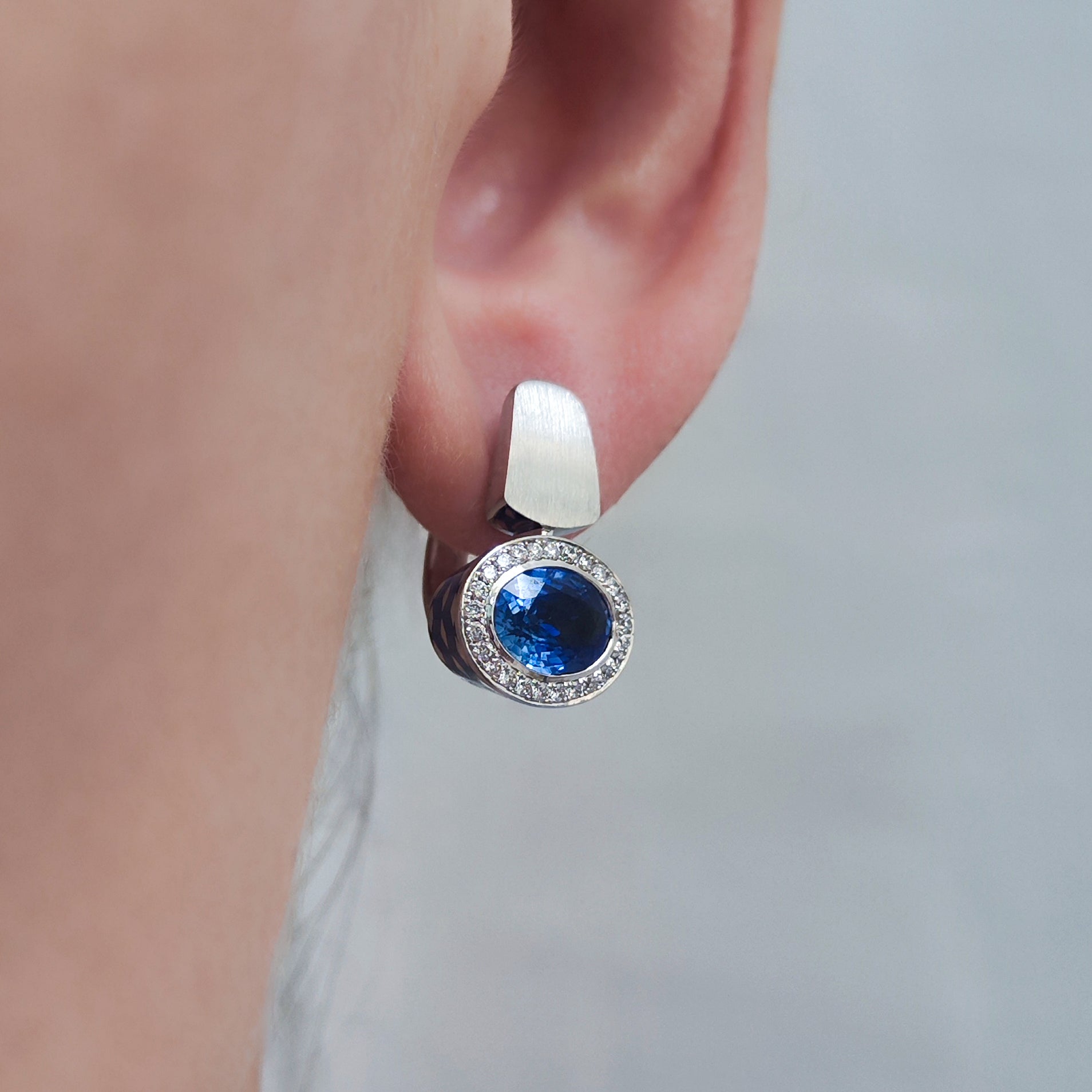 Enamel, Sapphire, Diamonds 18K White Gold Earrings, E 0177-70