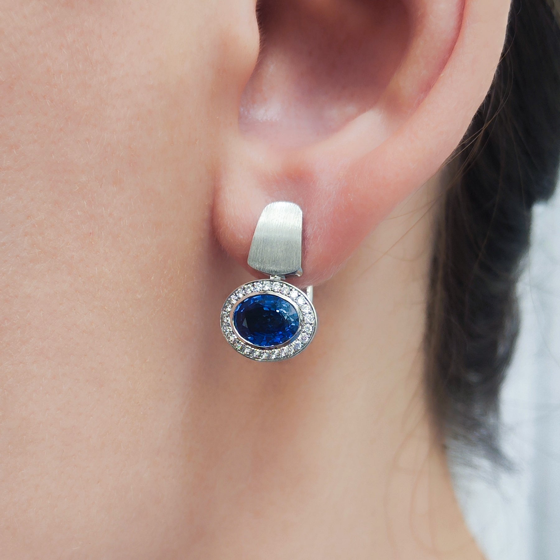 Enamel, Sapphire, Diamonds 18K White Gold Earrings, E 0177-70