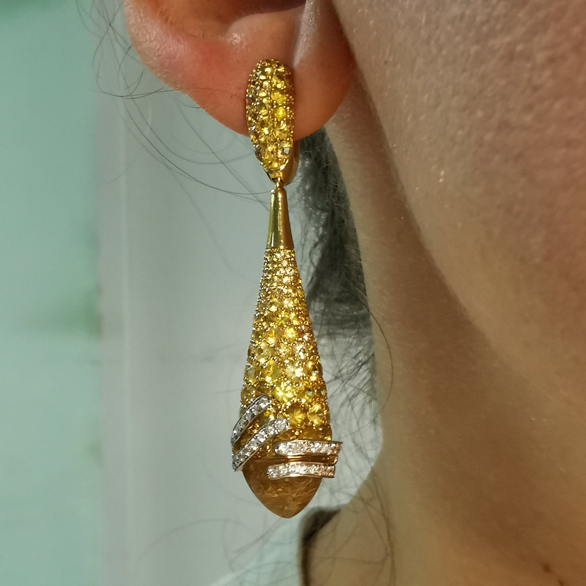 Rutilated Quartz, Yellow Sapphire, Diamonds 18 Karat Yellow Gold Earrings, E 0053-1