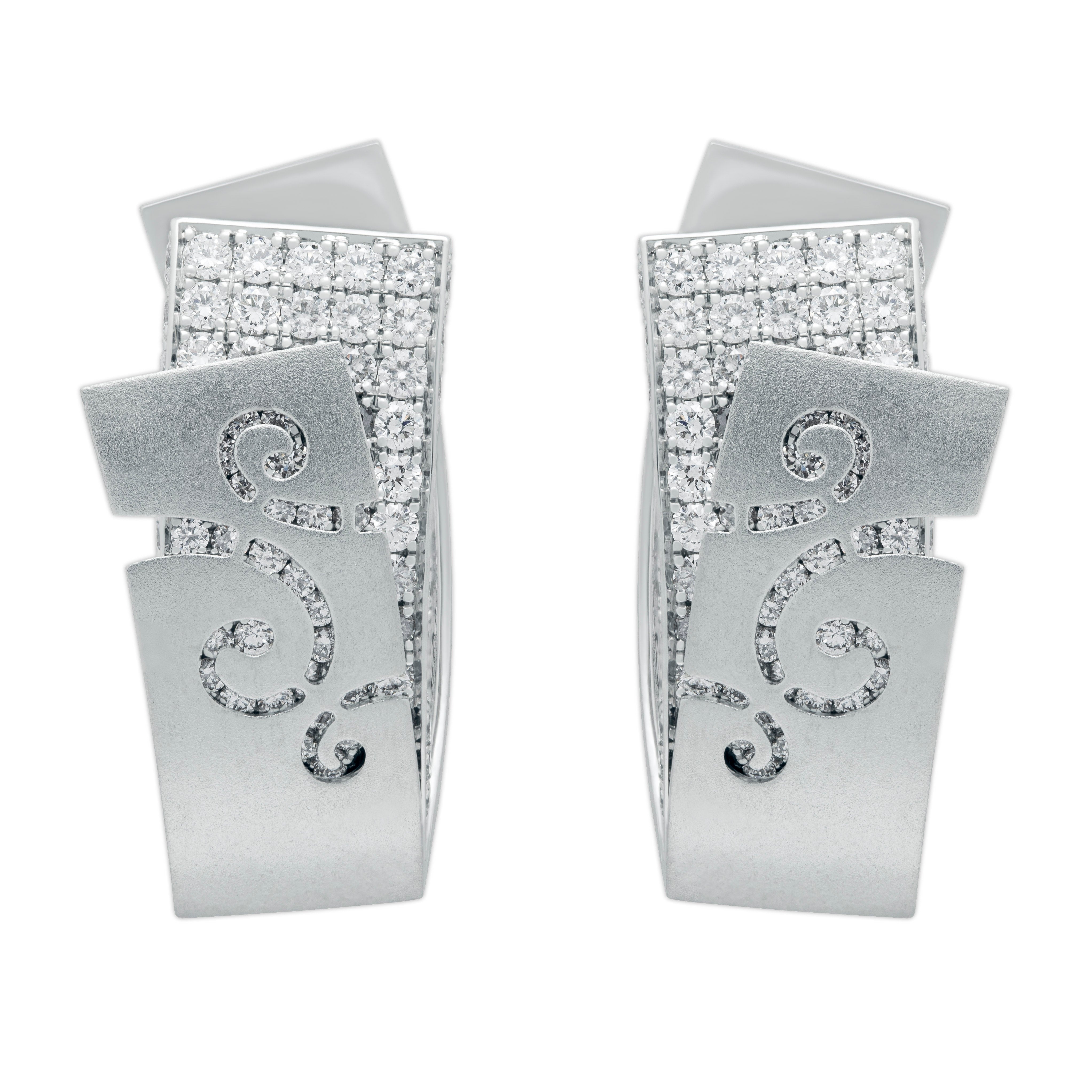 E 0003-3, 18K White Gold, Diamonds Earrings