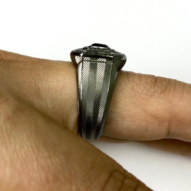 Spinel, Black Diamonds Mens 18K Black Gold, Ring, R 0106-1