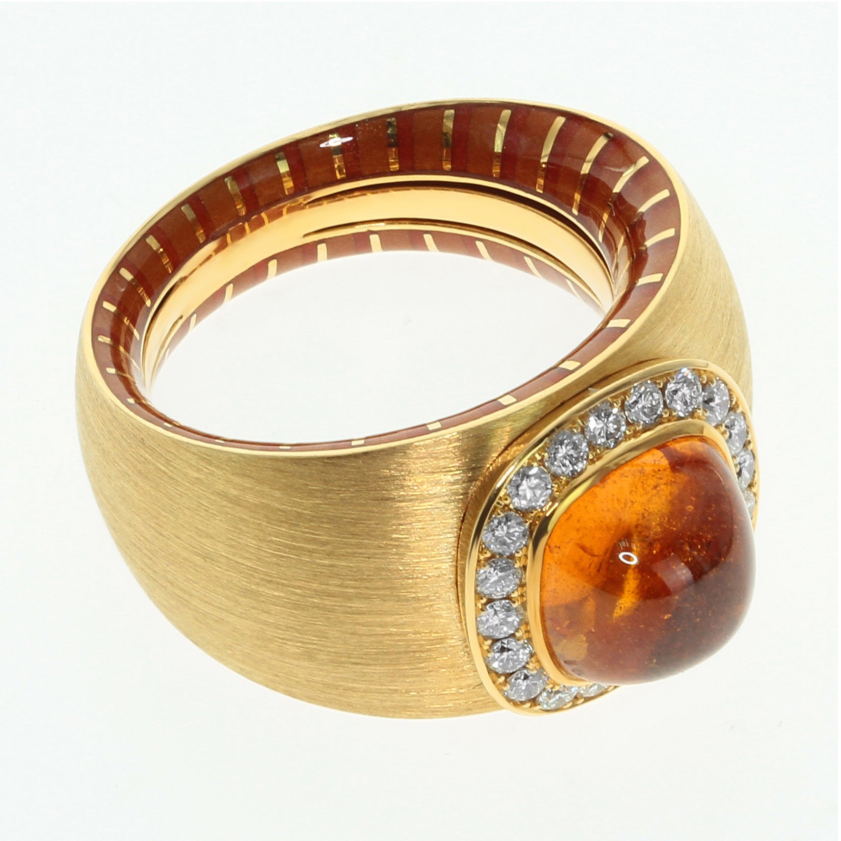 R 0176-71, 18K Yellow Gold, Enamel, Spessartine, Diamonds Ring