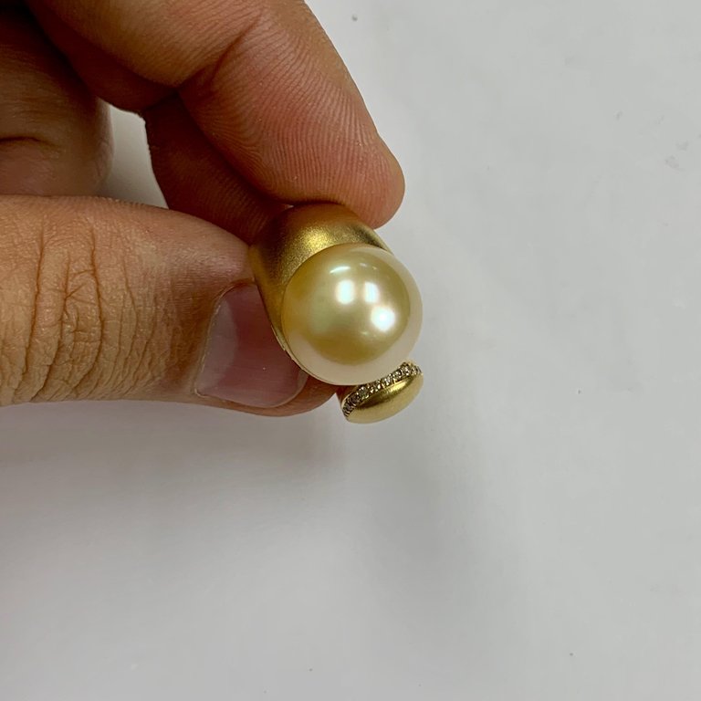 South Sea Pearl, Champagne Diamonds 18K Yellow Gold Ring, R 0216-0