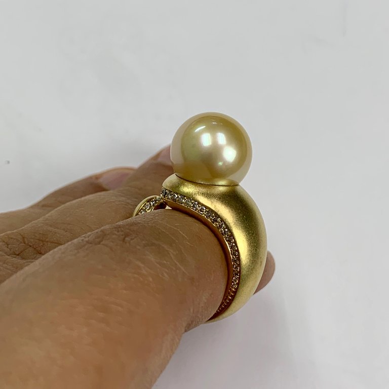 South Sea Pearl, Champagne Diamonds 18K Yellow Gold Ring, R 0216-0