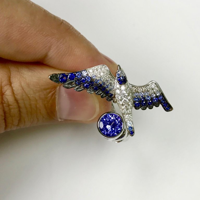Diamonds, Blue Sapphire, Tanzanite 18K White Gold Ring, R 0294-1