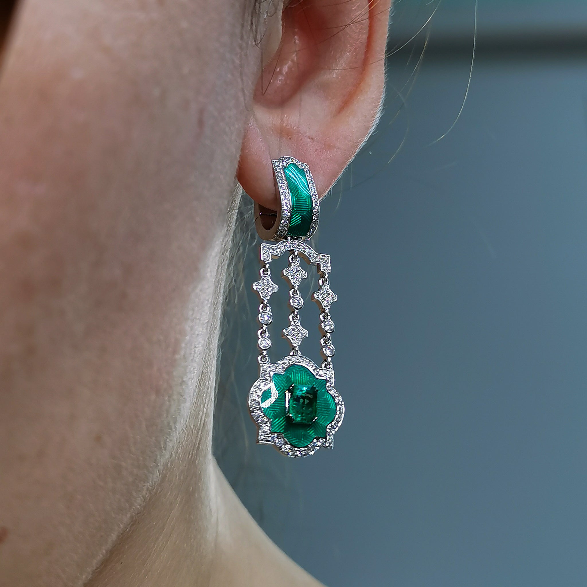 Emerald, Diamonds 18K White Gold Earrings, E 0117-10