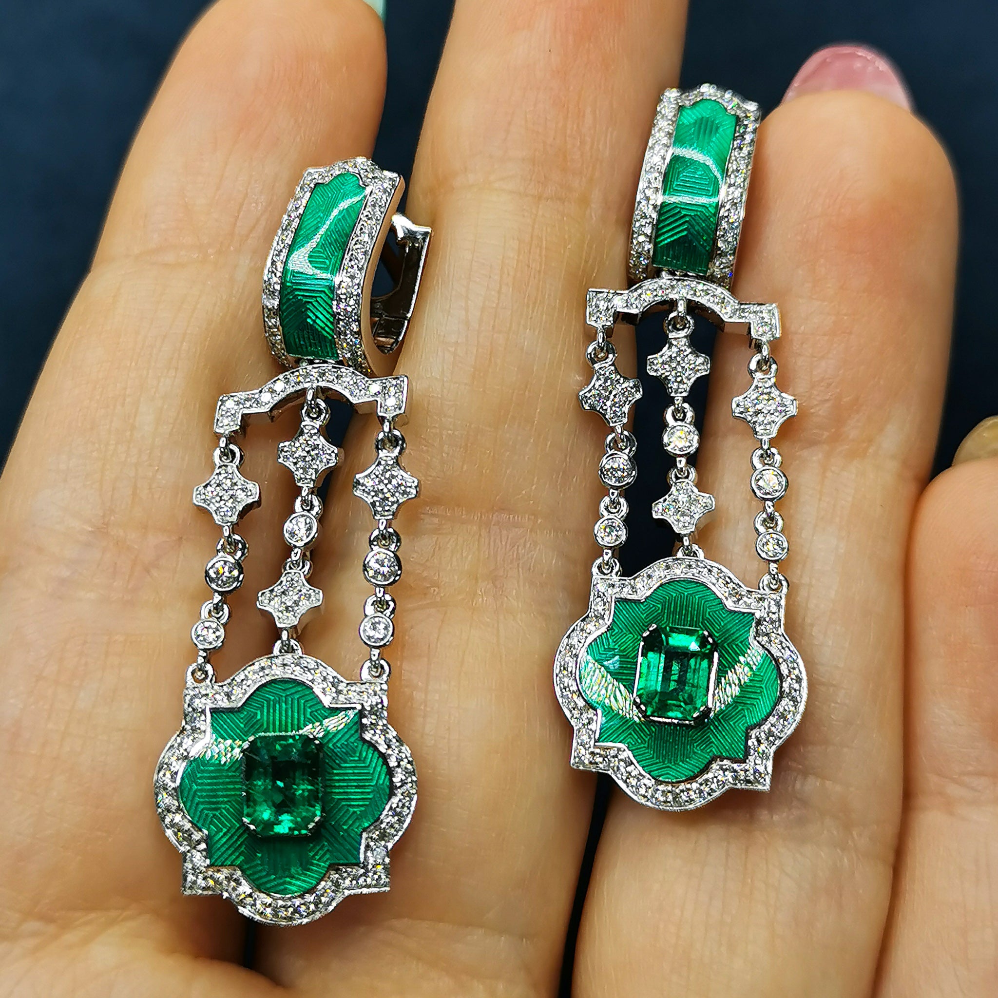 Emerald, Diamonds 18K White Gold Earrings, E 0117-10