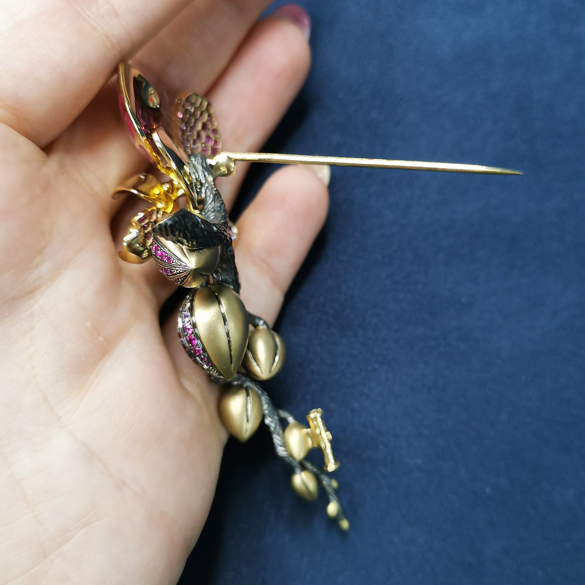 Enamel, Pink Sapphires, Diamonds 18K Yellow Gold Brooch, Brs 0275-2