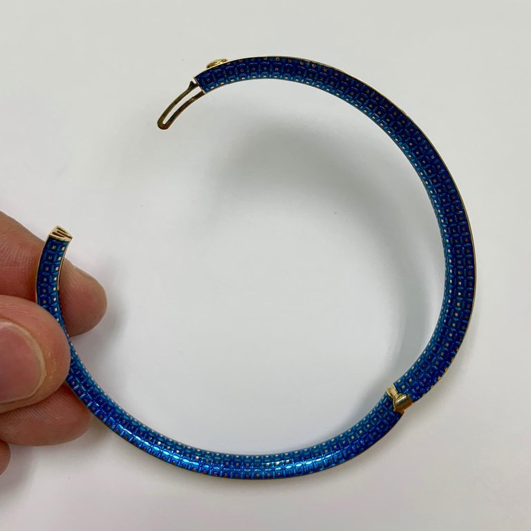 18K Yellow Gold, Enamel, Bangle
