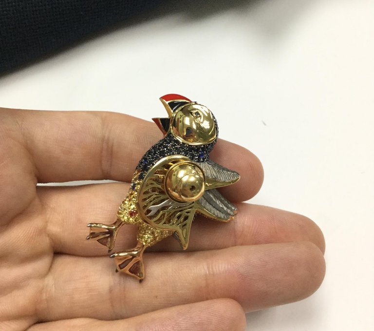 Enamel, Yellow and Orange Sapphires, Diamonds 18K Yellow Gold Puffin Brooch, Brs 0169-1