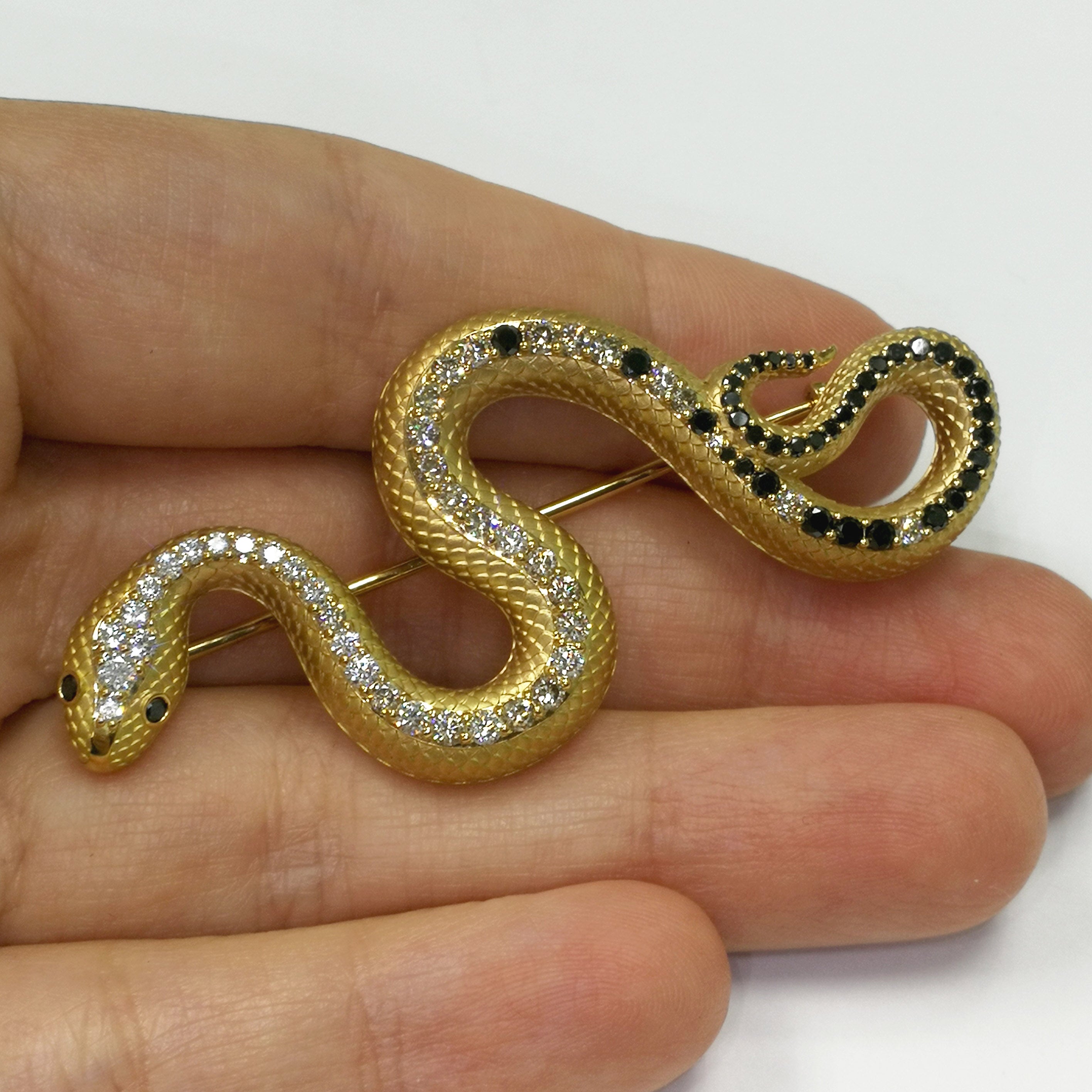 Diamonds 18K Yellow Gold Snake Brooch, Brs 0188-0