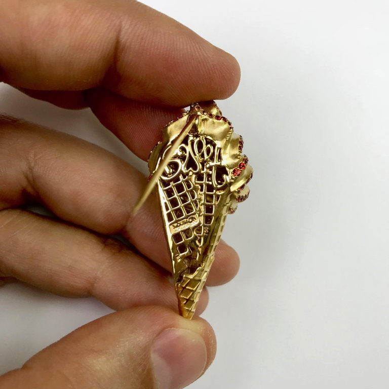 Orange and Yellow Sapphires, Diamonds 18K Yellow Gold Ice-cream Brooch, Brs 0214-2