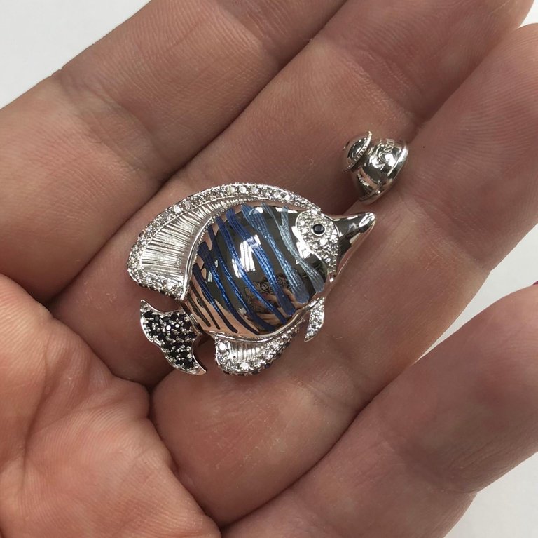 Enamel, Diamonds, Sapphires 18K White Gold Angel Fish Brooch, Brs 0252-2